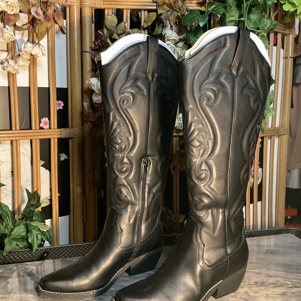 Black Western Style Women's Boots